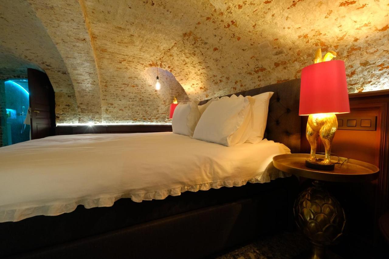 Bed and Breakfast Secret Jacuzzi Mons - Parking Prive Gratuit Exteriér fotografie
